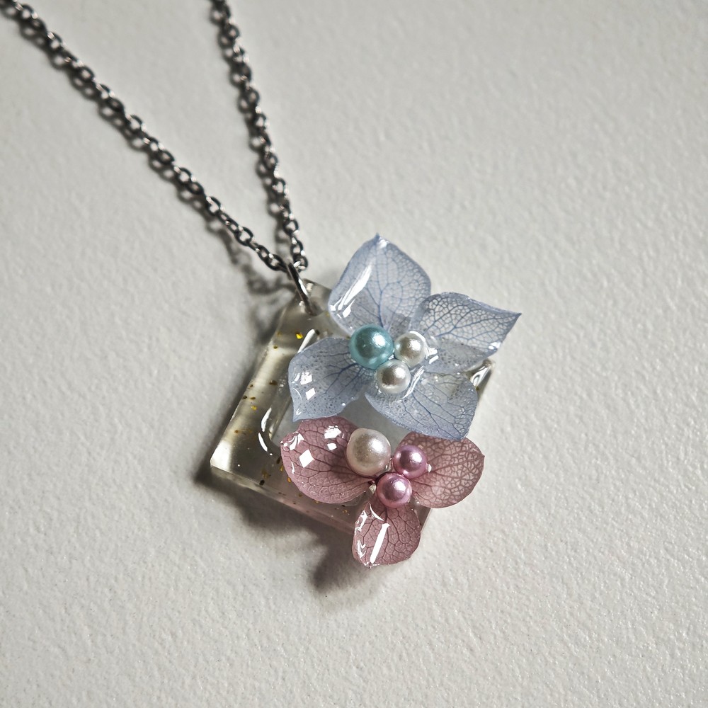 Real Hydrangea Necklace, Pink Blue Flower Pendant, New Mom Gift, Botanical Resin Jewelry