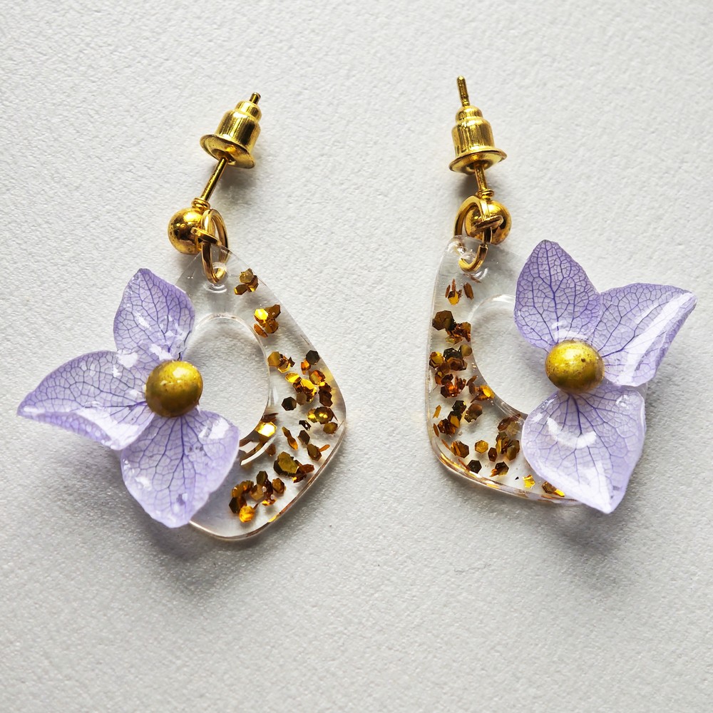 Real Hydrangea Earrings, Purple Flower Drop Earrings, Bridesmaid Gift, Gold Flake Resin Jewelry