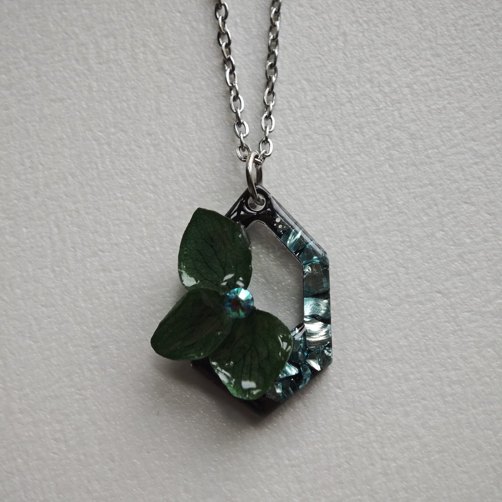 Green Hydrangea Necklace, Hexagon Frame Pendant, Prosperity Gift, Real Pressed Flower Jewelry