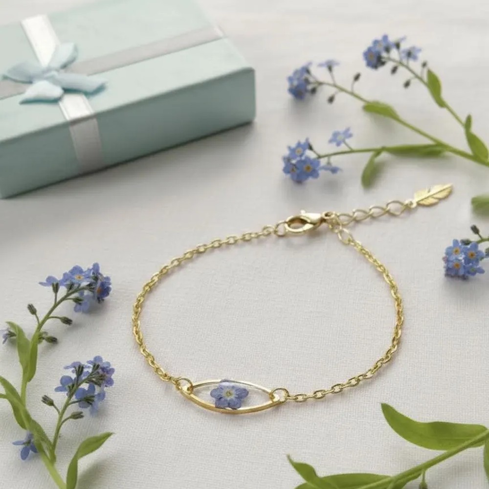 Forget-Me-Not Bracelet, Real Flower Memorial Gift, Pressed Blue Flower Gold Jewelry, Dainty Botanical Keepsake