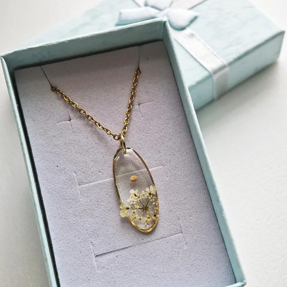 Mustard Seed Necklace, Queen Annes Lace Pendant, Real Pressed Flower Charm, Oval Faith Jewelry, Wild Carrot Botanical Gift