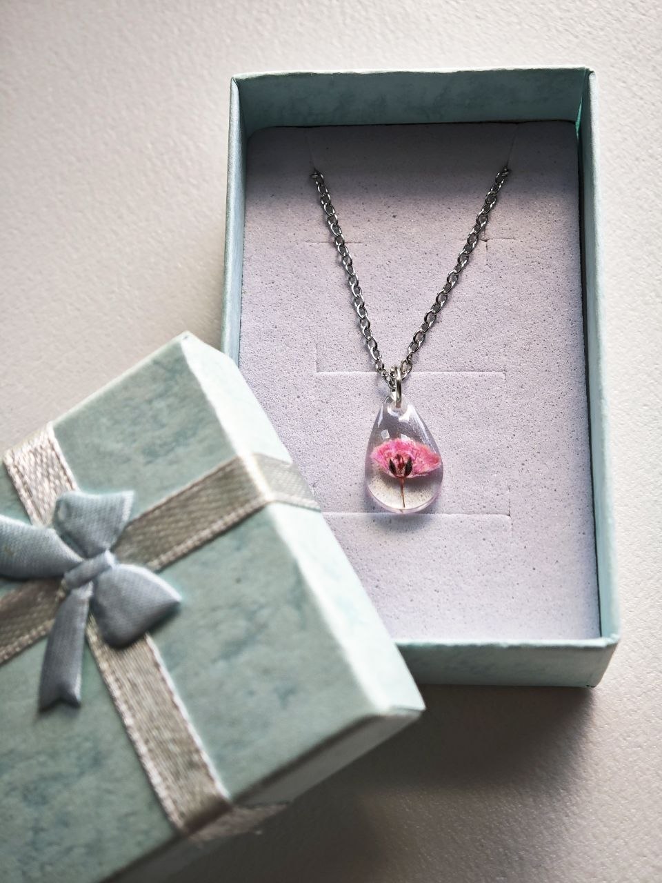Pink Flower Teardrop Necklace, Real Pressed Dried Flower Resin Pendant, Stainless Steel Chain, Fairycore Botanical Jewelry Gift for Her