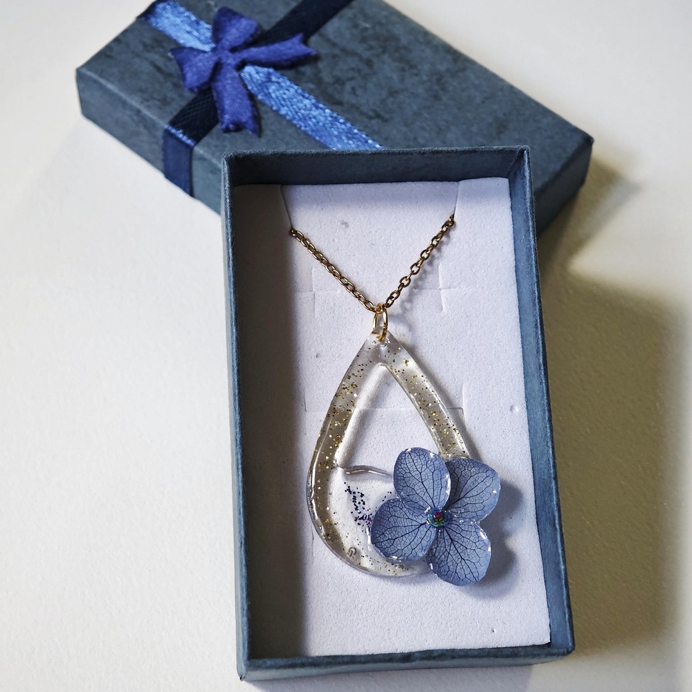 Real Blue Hydrangea Necklace, Teardrop Pressed Flower Jewelry, Botanical Resin Pendant